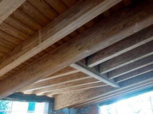 Scopri di più sull'articolo Costruzione tetto in legno